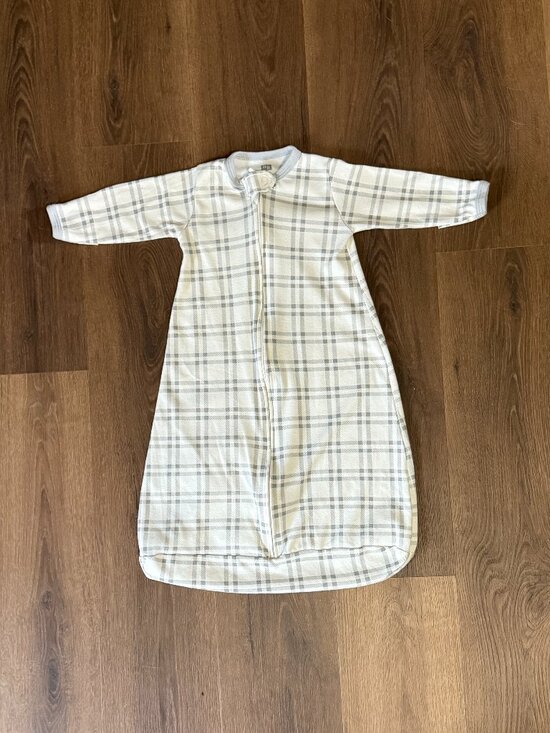 HB Long Sleeve Gray White Sleep Sack Size 3–9 Months - Picture 1 of 3